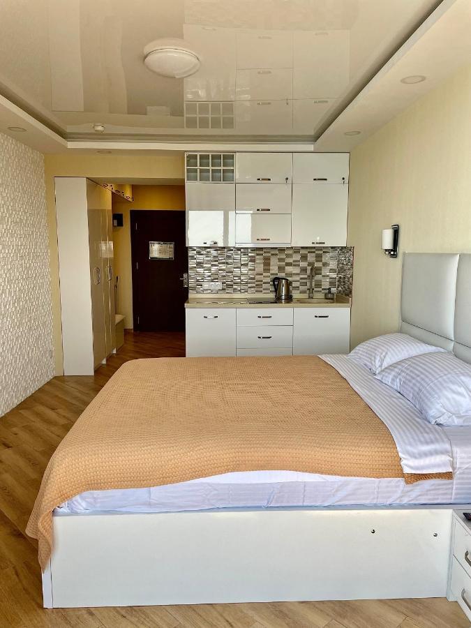 Sea View Apartments Orbi Beach Tower Batumi Exterior photo
