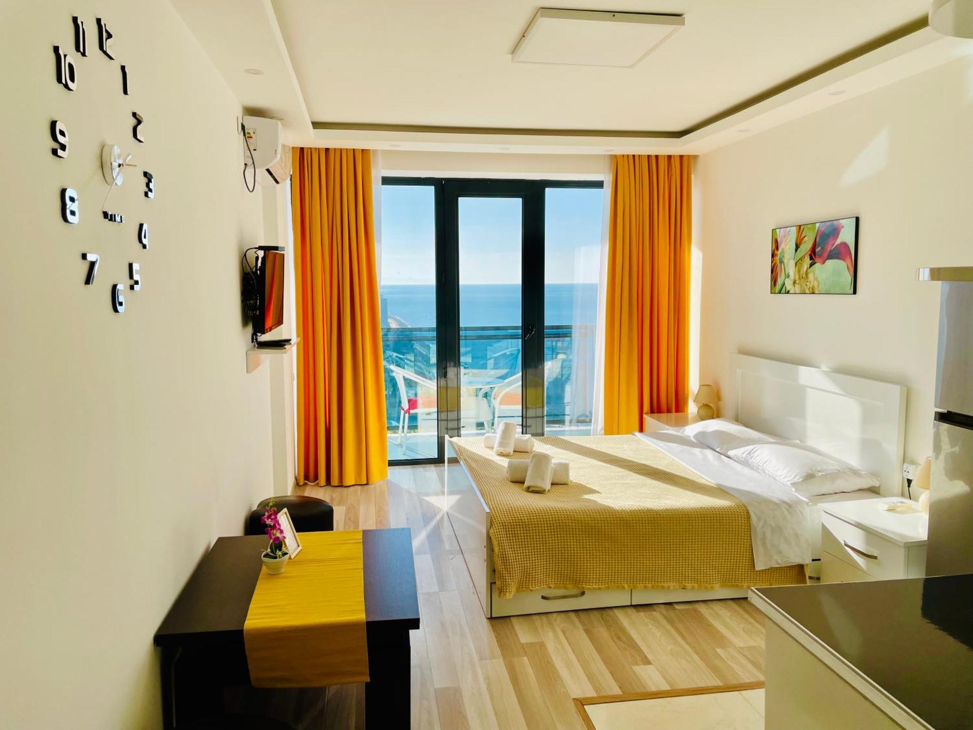 Sea View Apartments Orbi Beach Tower Batumi Exterior photo