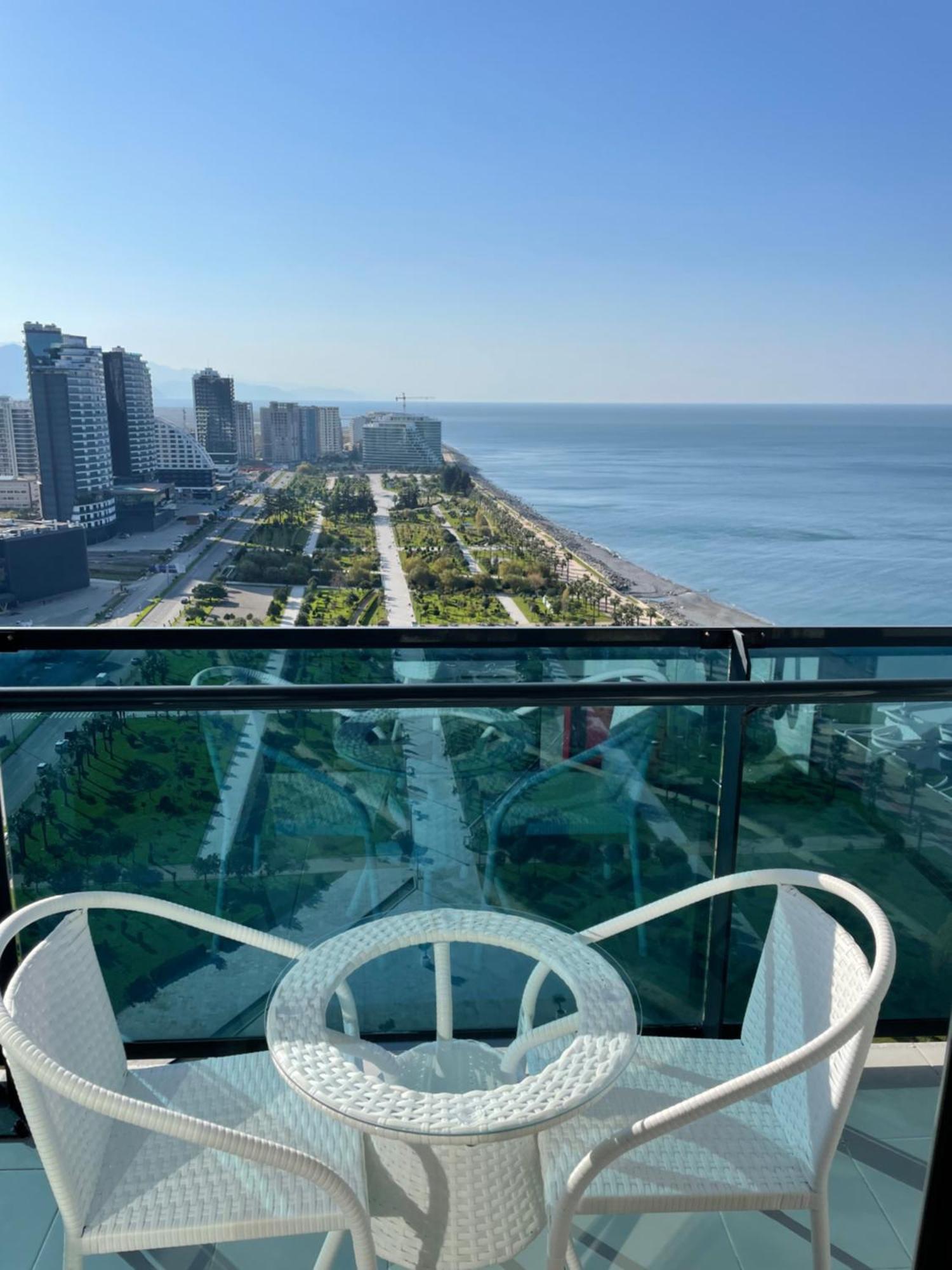 Sea View Apartments Orbi Beach Tower Batumi Exterior photo