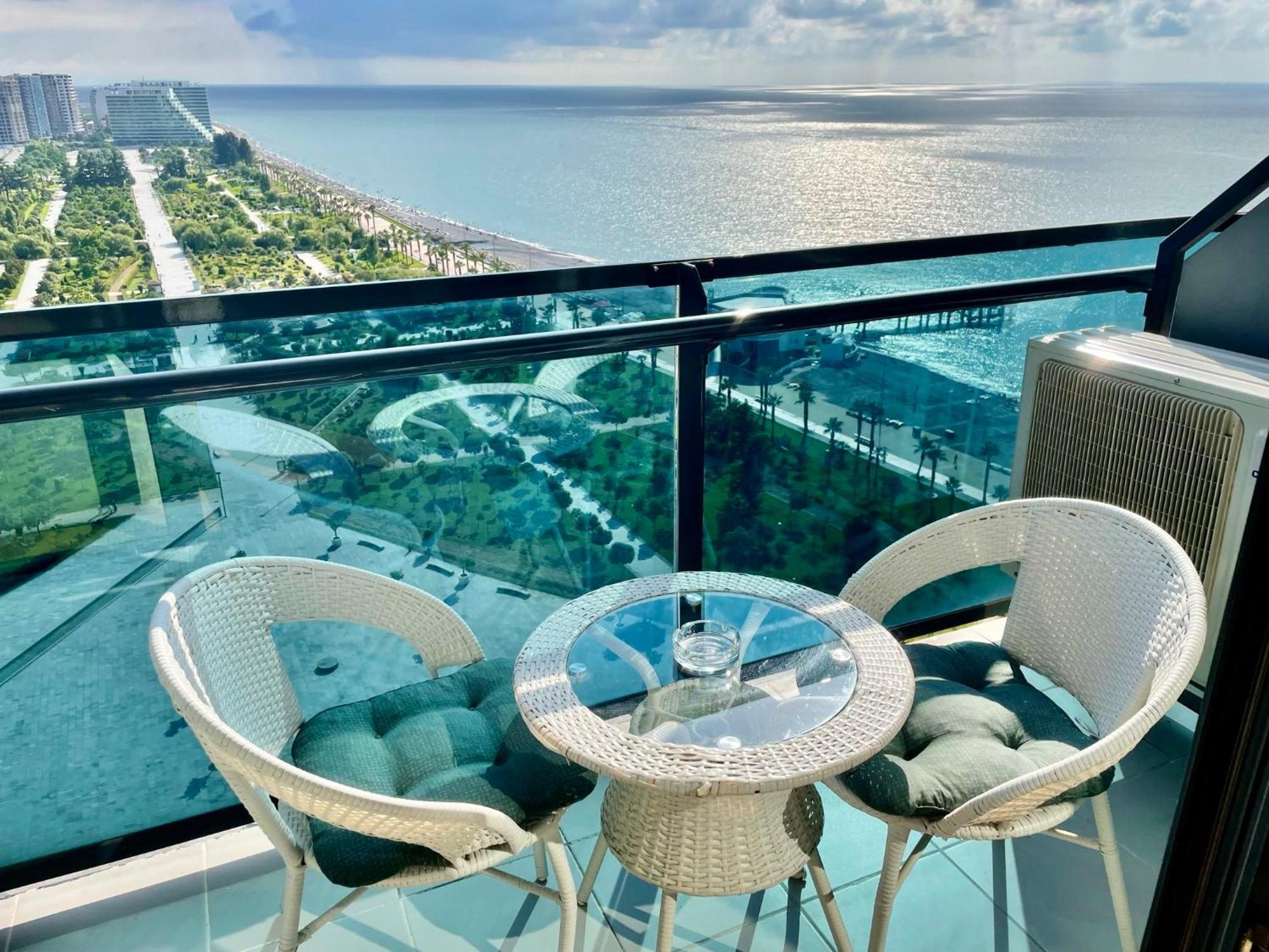 Sea View Apartments Orbi Beach Tower Batumi Exterior photo